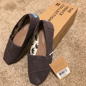 TOMS slip ons